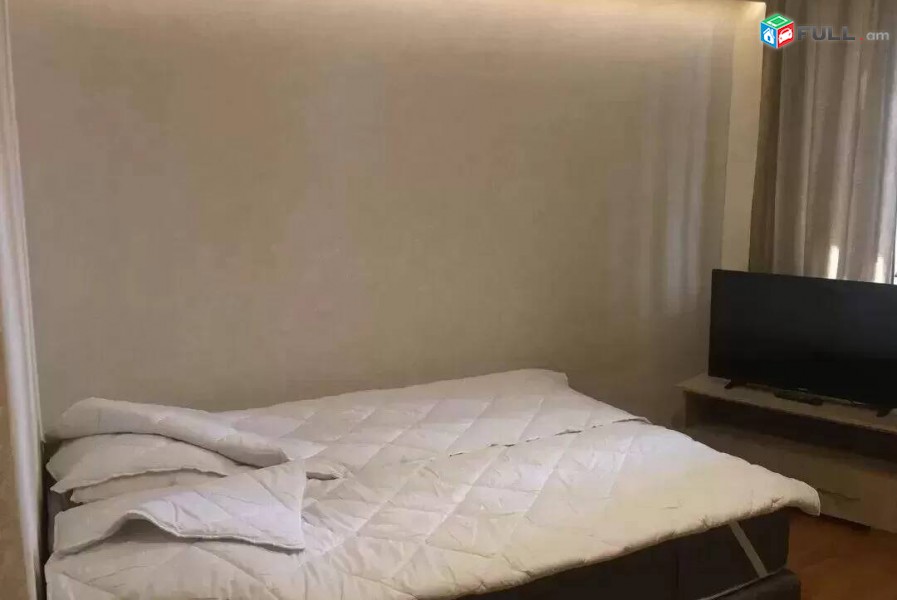 2 սեն. բն. Ազատության պողոտայում, 46 ք.մ., 2/16 հարկ, կապիտալ վերանորոգված
