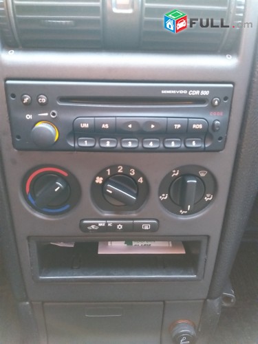  opel zafira mag cd radio aux