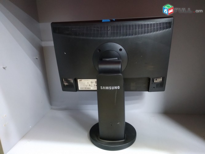 Used monitor 19" samsung LCD Wide screen