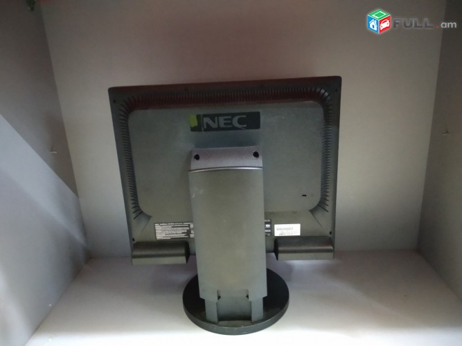 Used monitor 19" NEC LCD screen