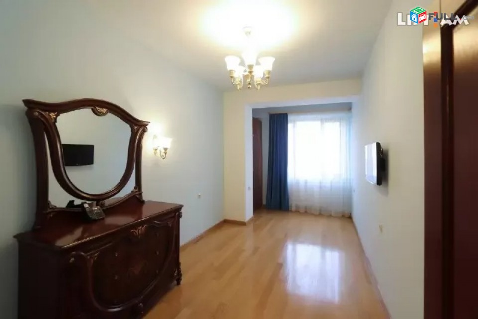 Կոդ 08303  Մաշտոցի պողոտա, Մալիբու այգու հարևանությամբ 4 սենյակ 