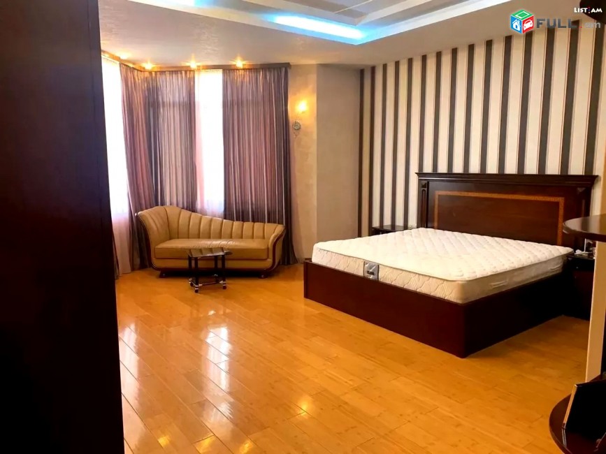 Կոդ 45812 Երկու հարկանի քարե տուն Աջափնյակում, 800 ք.մ., 3 սանհանգույց, կապիտալ վերանորոգված