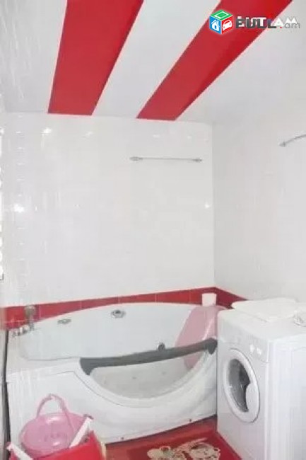 Կոդ 51828  Ռոստոմի փողոց 4 սենյականոց բն, Rostomi st նորակառույց