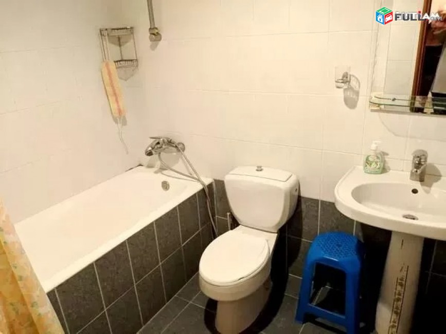 Կոդ 51842  Արաբկիր, Հյուսիսային ճառագայթ թաղամասում 2 սենյակ