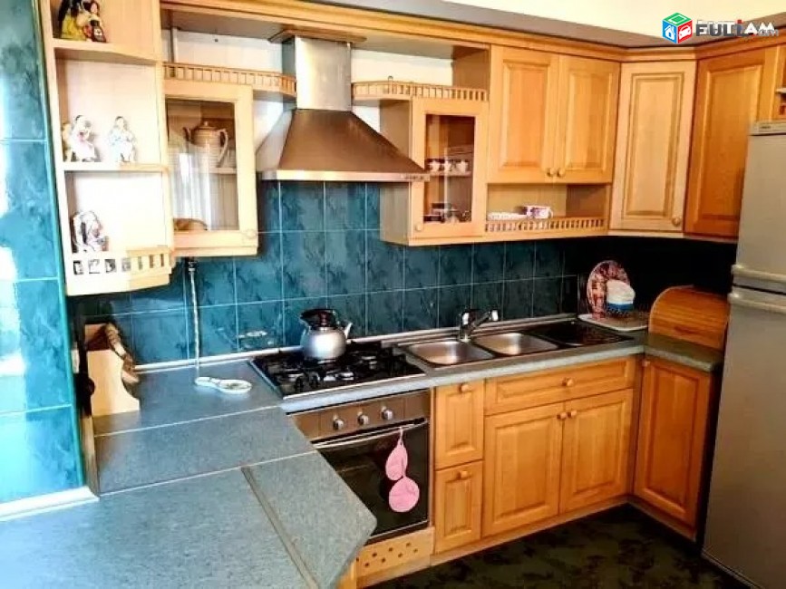 Կոդ 51842  Արաբկիր, Հյուսիսային ճառագայթ թաղամասում 2 սենյակ