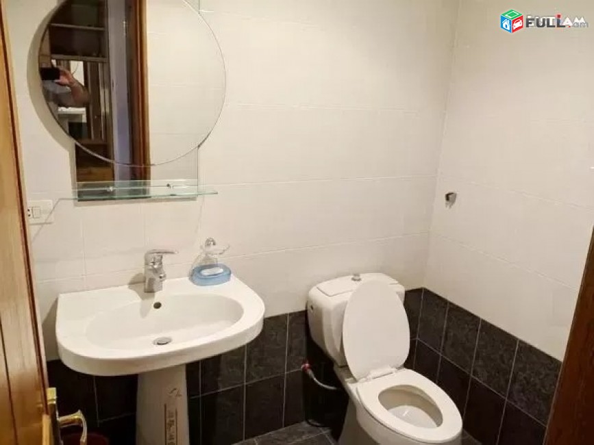 Կոդ 51842  Արաբկիր, Հյուսիսային ճառագայթ թաղամասում 2 սենյակ