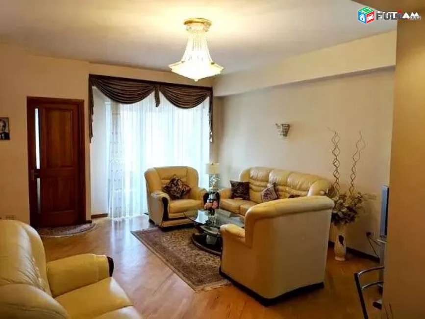 Կոդ 51842  Արաբկիր, Հյուսիսային ճառագայթ թաղամասում 2 սենյակ