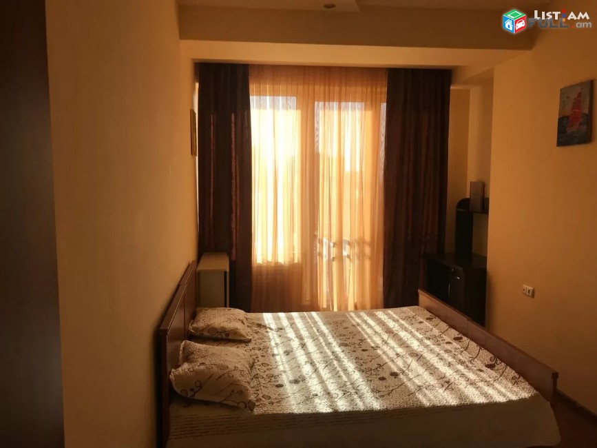 Կոդ 84818  Արաբկիր, Գյուլբենկյան 3 սենյականոց բն, 2սանհանգույց, Gyulbenkyan st