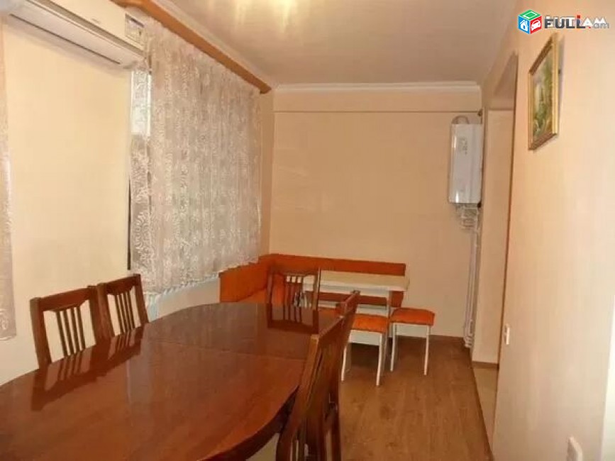 Կոդ 52212  Աբովյան փողոց 3 սենյականոց բն, Abovyan st