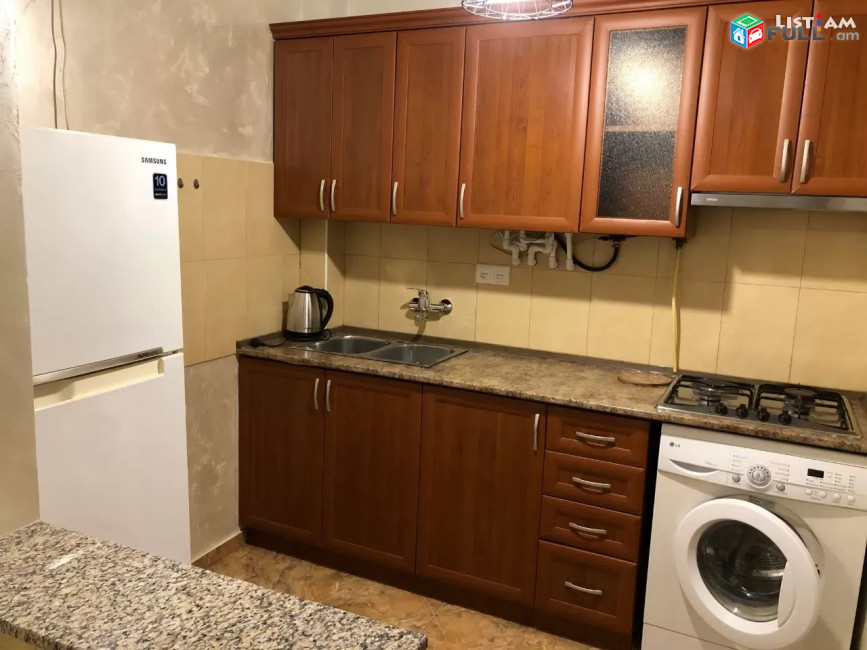 Կոդ 75523 Կոմիտասի պողոտա 3 սենյականոց բն