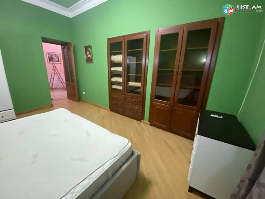 Կոդ 75519  Մոսկովյան փողոց 3 սենյականոց բն