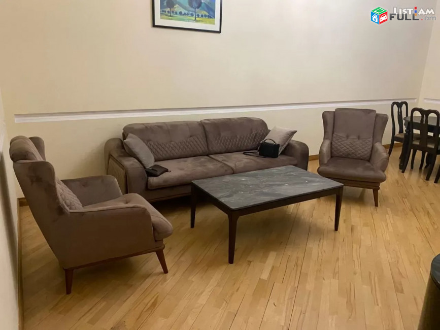 Կոդ 75519  Մոսկովյան փողոց 3 սենյականոց բն