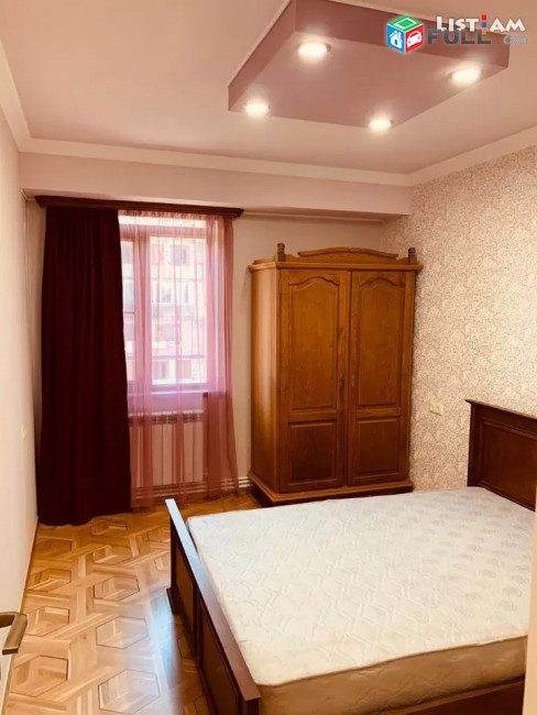Կոդ 75517  Երզնկյան փողոց 3 սենյականոց բն 