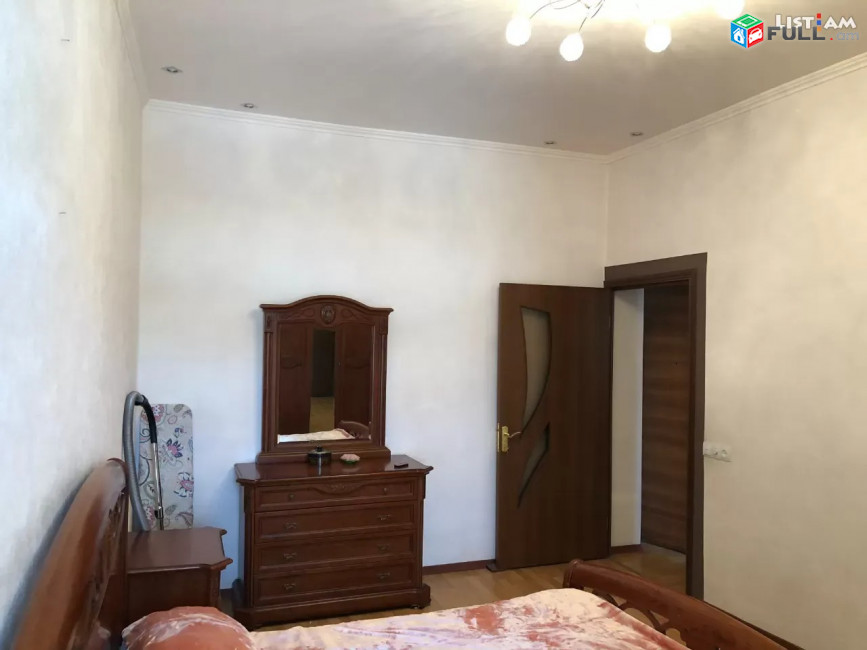Կոդ 75284  Տիգրան Մեծ փողոց 3 սենյականոց բն 
