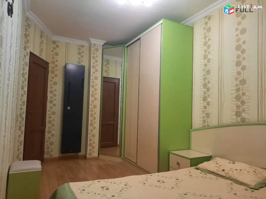 Կոդ 73512  Արամ Խաչատրյան փողոց 4 սենյականոց բն 