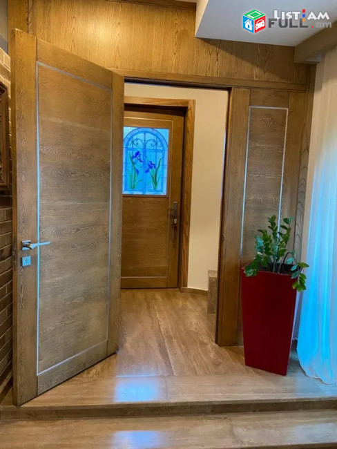 Կոդ 73519  Վերին Անտառային փողոց 4 սենյականոց բն 