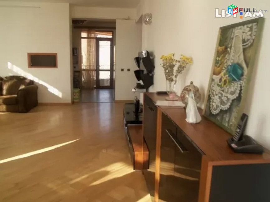 Կոդ 73106  Բաղրամյան, Սոսե փողոց 3 սենյակ, 3 սանհանգույց