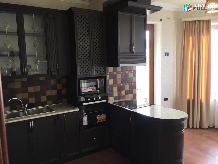 Կոդ 73122  Վարդանանց փողոց 3 սենյակ,  2 սանհանգույց 