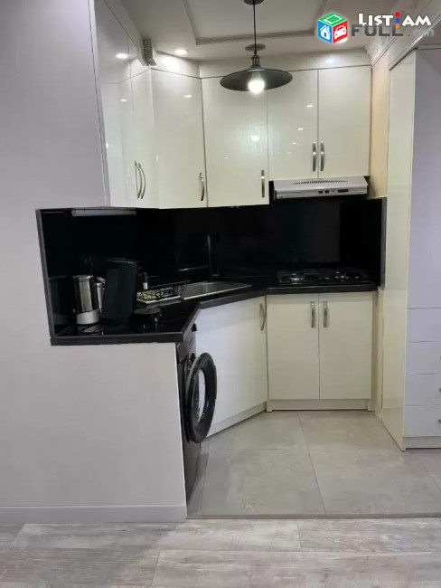 Կոդ 73135  Վաղարշյան փողոց 4 սենյականոց բն 