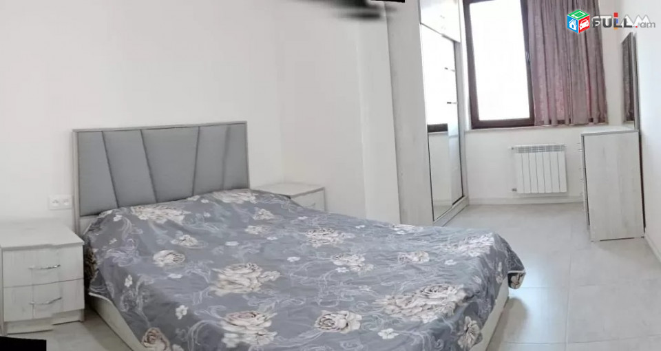 Կոդ 73137 Կոմիտասի պողոտա 4 սենյականոց բն, 2 սանհանգույց 