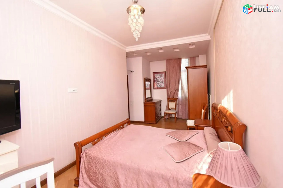 Կոդ 73237  Ռոստոմի փողոց 2 սենյականոց բն 
