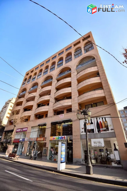 Կոդ 73238  Աբովյան փողոց 3 սենյականոց բն, 2 սանհանգույց