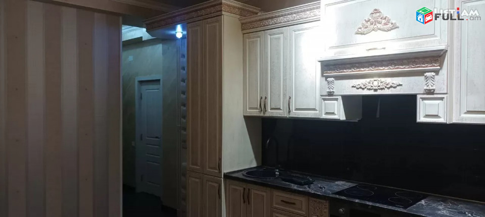 Կոդ 73245  Բուզանդի փողոց 3 սենյականոց բն․ 