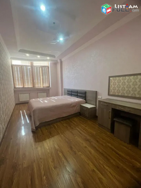 Կոդ 3718  Խորենացու փողոց 4 սենյակ 2 սանհանգույց