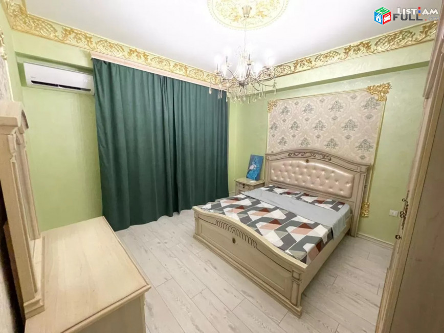 Կոդ 3743  Բուզանդի փողոց 4 սենյակ, 3 սանհանգույց