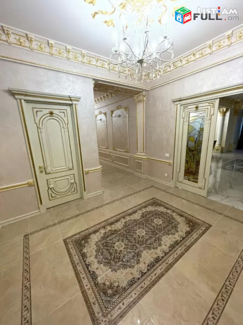 Կոդ 3743  Բուզանդի փողոց 4 սենյակ, 3 սանհանգույց