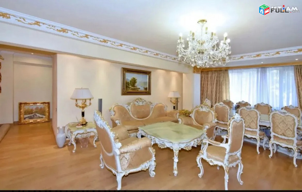 Կոդ 3746  Մոսկովյան փողոց 4 սենյակ 2 սանհանգույց 