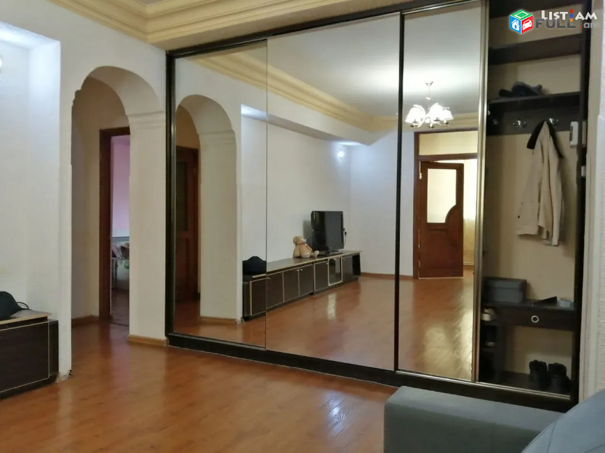 Կոդ 37223  Բաղրամյան փողոց 2 սենյակ 
