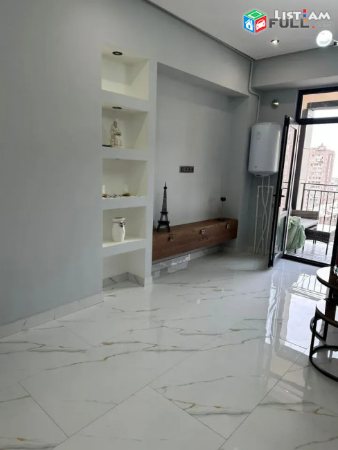 Կոդ 37348  Արաբկիր, Վիկտոր Համբարձումյան փողոց 2 սենյակ 