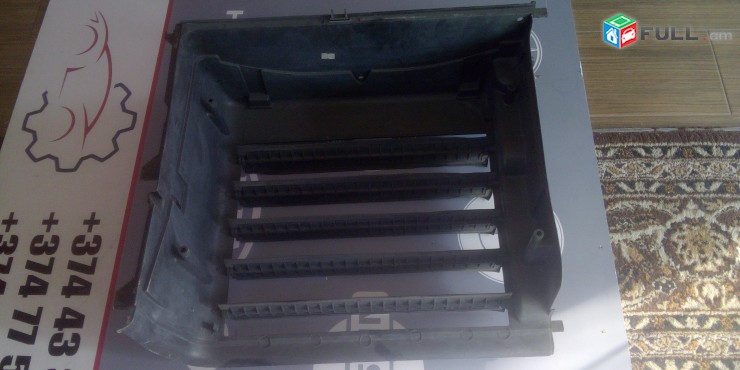 Original BMW E46 320d KONDICIONERI VINTILYATR EV DIFUZOR 0130303846 157048048