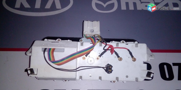 Mitsubishi Montero Цифровой компас термометр давления масла Напряжение 98-99 MR308262.