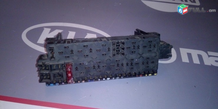 APAHOVICHNERI BLOK Блок предохранителей Mercedes S-W220 LK 080451 51667