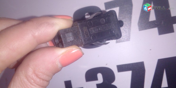 BARDACHOKI LUISI KNOPKA  BMW 3 5 7 31 X5 E39 E46 E60 E61 E83 E90 E90 1388277 61311388277