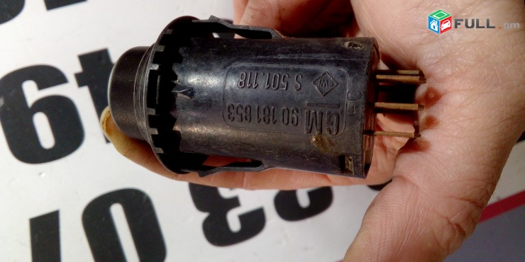 AVARIONI KNOPKA / Opel Kadett 90 181 853 90181853 S 501 118 S50118