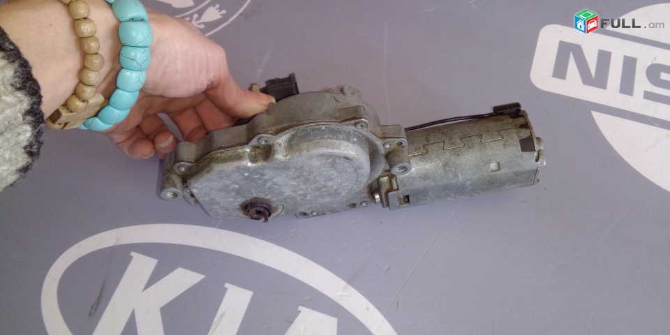 BAGAJNIKI MATORCHIK  Volkswagen Golf III 1996 Original