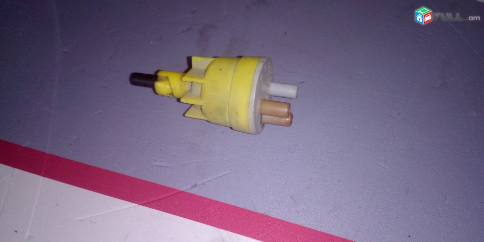 Vakumi nasosi klapan mercedes c126 r107 s124 w107 w124 w126 0008000678
