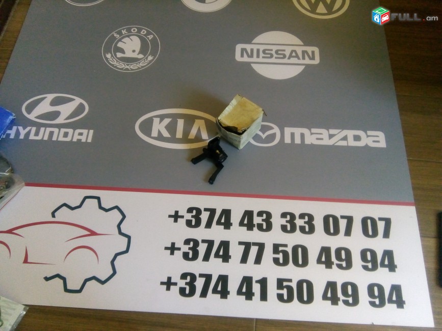 KAROBKI KULISI DACHIK Mercedes A160 W168 A0015425418 / 0015425418 / 001 542 54 1