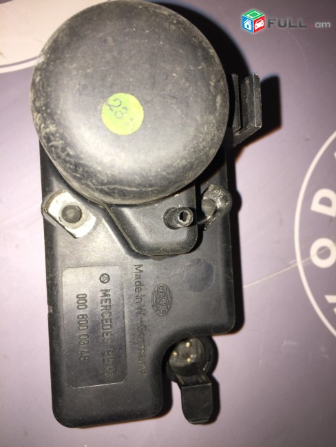 Mercedes-Benz 190E W201 W126 W201 190D 190 E 000 800 03 48 0008000348 vacum Drneri vakum.