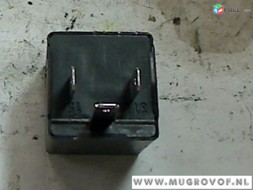 Реле поворотов  Opel Astra F Omega B  Vectra Opel Kadett 90240665 90 240 665 2502888 