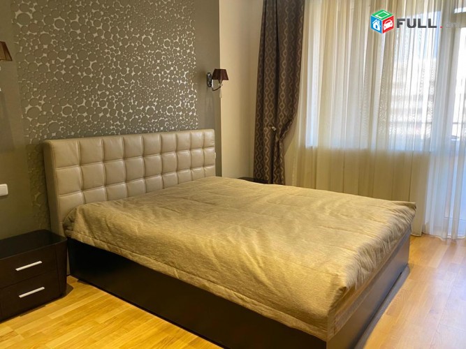LUXE & MODERN 3 senyak bnakaran Buzand poxoc norakaruyc Kentron erkarajamket