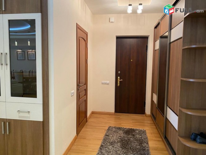LUXE & MODERN 3 senyak bnakaran Buzand poxoc norakaruyc Kentron erkarajamket