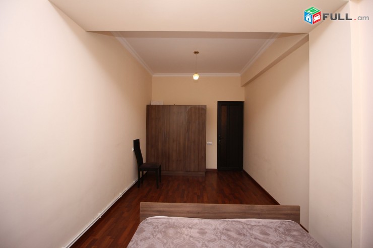 2 senyak, Kentron, Mashtoci poxota, modern & luxe apartment