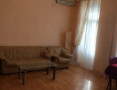 3 սենյականոց բնակարան, Mesrop Mashtots, 81 ք.մ., 2 սանհանգույց, բարձր առաստաղներ, 3/5 հարկ