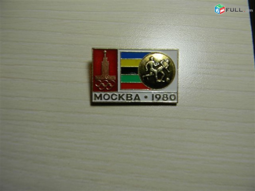 значок.Олимпиада 1980 Футбол-1.Москва 80 (Мишка или футболист с мячом), 11 разных