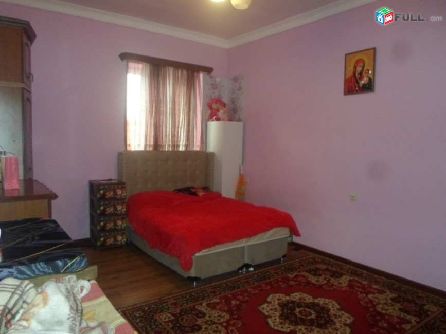 3 սենյականոց բնակարան Շիրակի փողոցում, 73 ք.մ, Կոդ 0473