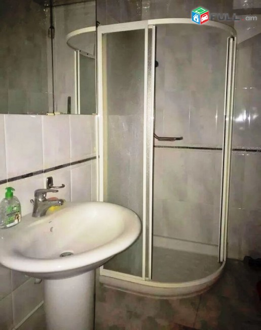 KOD 44721 Բնակարան Կենտրոնում 3 սենյականոց